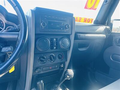 2010 Jeep Wrangler Unlimited Sport   - Photo 15 - Kansas City, MO 64131