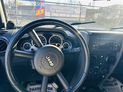 2010 Jeep Wrangler Unlimited Sport   - Photo 13 - Kansas City, MO 64131