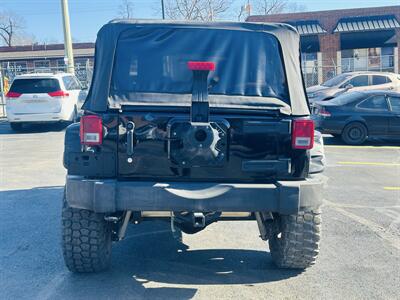 2010 Jeep Wrangler Unlimited Sport   - Photo 5 - Kansas City, MO 64131