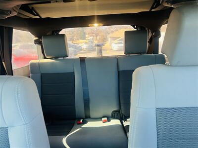 2010 Jeep Wrangler Unlimited Sport   - Photo 10 - Kansas City, MO 64131