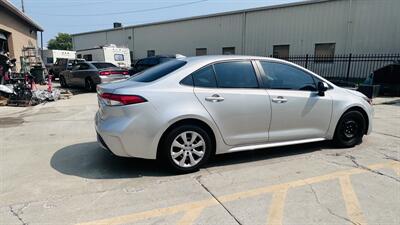 2021 Toyota Corolla LE - Photo 9 - Raytown, MO 64138