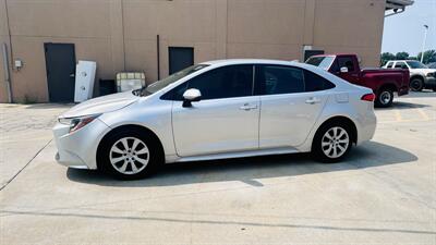 2021 Toyota Corolla LE - Photo 3 - Raytown, MO 64138