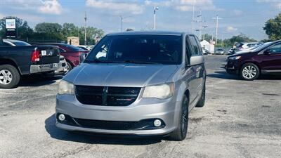 2014 Dodge Grand Caravan SXT - Photo 3 - Raytown, MO 64138