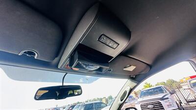 2014 Dodge Grand Caravan SXT - Photo 22 - Raytown, MO 64138