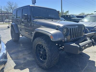2014 Jeep Wrangler Unlimited Sahara   - Photo 4 - Kansas City, MO 64131