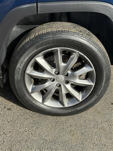 2018 Jeep Cherokee Limited   - Photo 14 - Kansas City, MO 64131