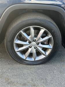 2018 Jeep Cherokee Limited   - Photo 13 - Kansas City, MO 64131