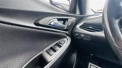 2019 Chevrolet Malibu RS - Photo 15 - Raytown, MO 64138