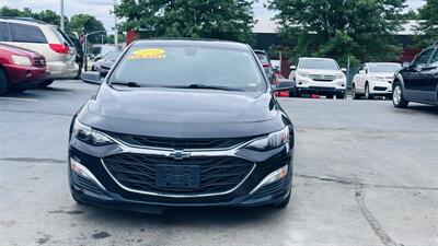 2019 Chevrolet Malibu RS - Photo 2 - Raytown, MO 64138