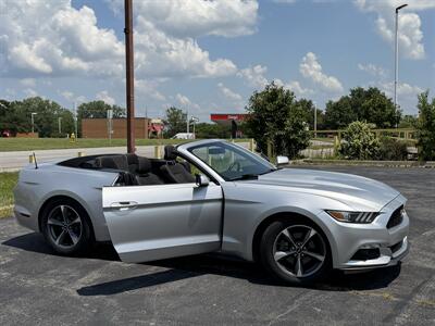 2015 Ford Mustang V6   - Photo 7 - Raytown, MO 64138