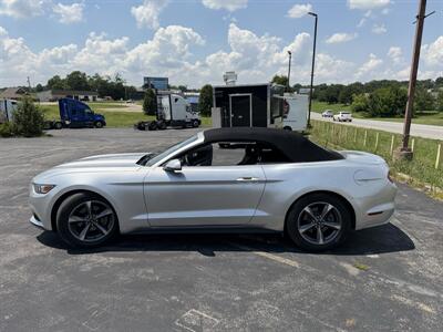 2015 Ford Mustang V6   - Photo 1 - Raytown, MO 64138