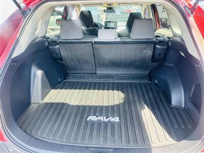 2020 Toyota RAV4 XLE - Photo 24 - Kansas City, MO 64131