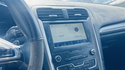 2020 Ford Fusion SE - Photo 10 - Raytown, MO 64138