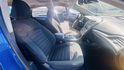 2020 Ford Fusion SE   - Photo 19 - Raytown, MO 64138