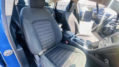 2020 Ford Fusion SE   - Photo 18 - Raytown, MO 64138