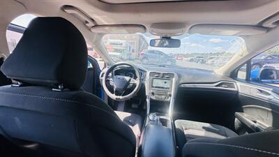 2020 Ford Fusion SE   - Photo 17 - Raytown, MO 64138