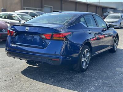 2020 Nissan Altima 2.5 S - Photo 9 - Raytown, MO 64138
