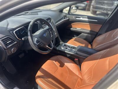 2019 Ford Fusion Hybrid Titanium - Photo 9 - Raytown, MO 64138