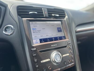 2019 Ford Fusion Hybrid Titanium - Photo 15 - Raytown, MO 64138