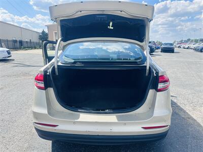 2019 Ford Fusion Hybrid Titanium - Photo 32 - Raytown, MO 64138