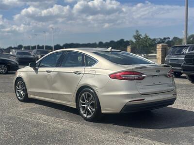 2019 Ford Fusion Hybrid Titanium - Photo 7 - Raytown, MO 64138