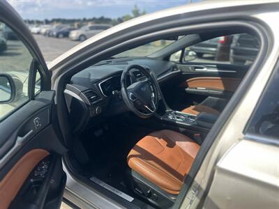 2019 Ford Fusion Hybrid Titanium - Photo 10 - Raytown, MO 64138