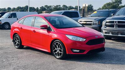 2015 Ford Focus SE - Photo 1 - Raytown, MO 64138