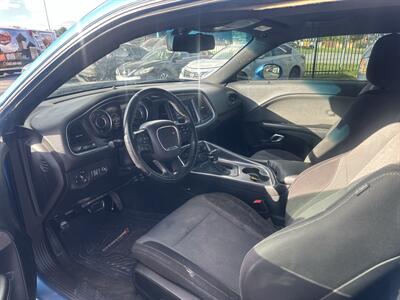 2015 Dodge Challenger R/T   - Photo 7 - Raytown, MO 64138
