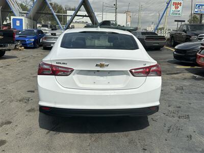 2019 Chevrolet Malibu LT - Photo 5 - Kansas City, MO 64131