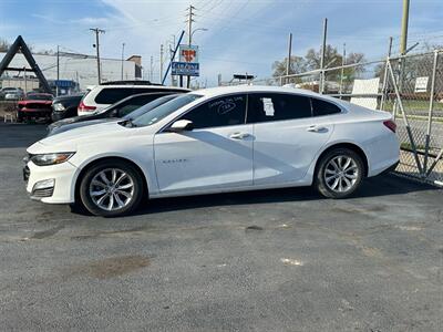 2019 Chevrolet Malibu LT   - Photo 3 - Kansas City, MO 64131