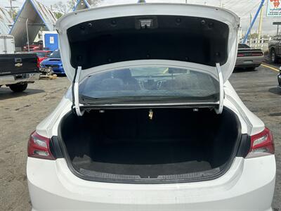 2019 Chevrolet Malibu LT - Photo 8 - Kansas City, MO 64131