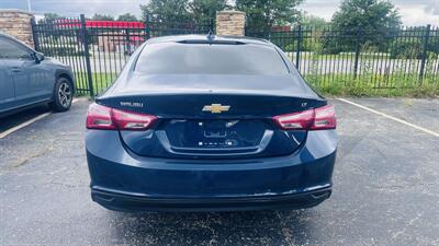 2021 Chevrolet Malibu LT   - Photo 5 - Kansas City, MO 64131