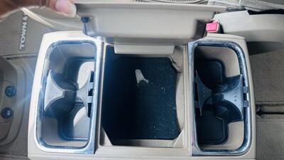 2013 Chrysler Town and Country Touring-L - Photo 27 - Raytown, MO 64138