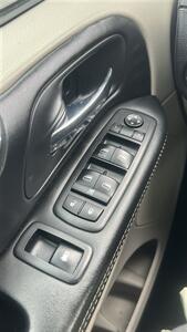 2018 Dodge Grand Caravan SXT   - Photo 20 - Kansas City, MO 64131