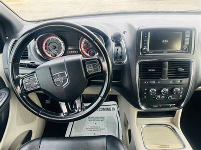 2018 Dodge Grand Caravan SXT   - Photo 10 - Kansas City, MO 64131