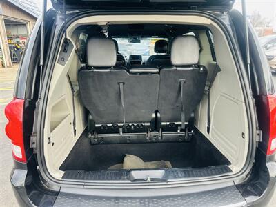 2018 Dodge Grand Caravan SXT   - Photo 13 - Kansas City, MO 64131