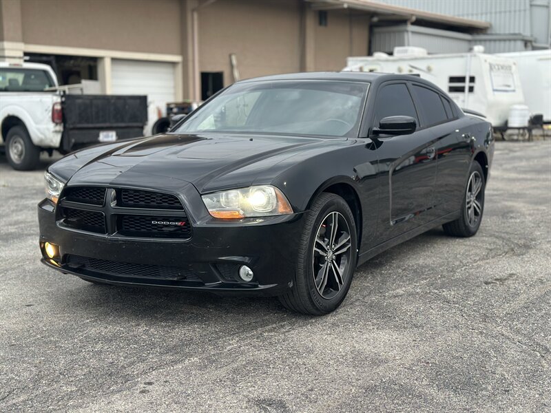 2013 Dodge Charger R/T   - Photo 1 - Raytown, MO 64138