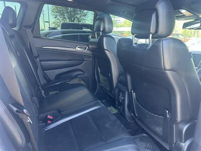 2015 Jeep Grand Cherokee Laredo   - Photo 11 - Kansas City, MO 64131