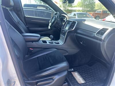 2015 Jeep Grand Cherokee Laredo   - Photo 7 - Kansas City, MO 64131