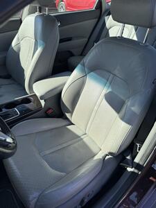 2016 Kia Optima EX - Photo 8 - Kansas City, MO 64131