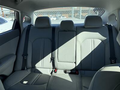 2016 Kia Optima EX - Photo 7 - Kansas City, MO 64131