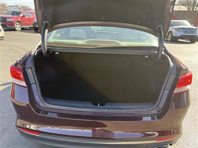 2016 Kia Optima EX - Photo 12 - Kansas City, MO 64131