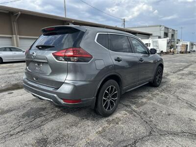 2018 Nissan Rogue S   - Photo 8 - Raytown, MO 64138