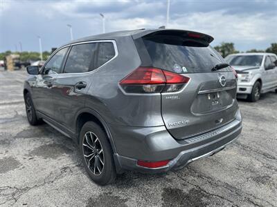 2018 Nissan Rogue S   - Photo 6 - Raytown, MO 64138