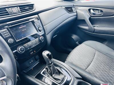 2018 Nissan Rogue S   - Photo 21 - Raytown, MO 64138
