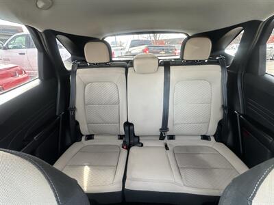 2022 Ford Escape SE   - Photo 12 - Kansas City, MO 64131
