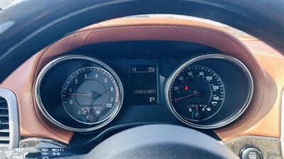 2012 Jeep Grand Cherokee Overland   - Photo 11 - Kansas City, MO 64131