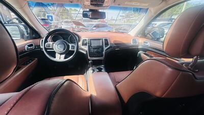 2012 Jeep Grand Cherokee Overland   - Photo 18 - Kansas City, MO 64131