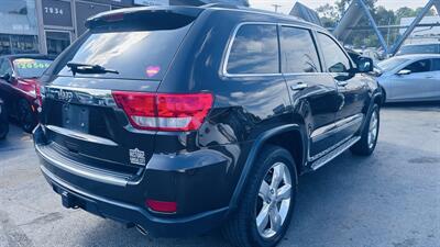 2012 Jeep Grand Cherokee Overland   - Photo 4 - Kansas City, MO 64131