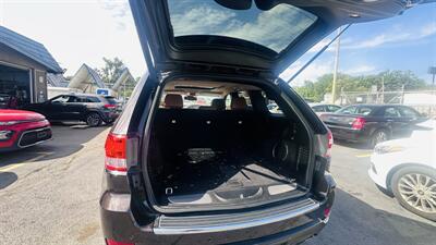 2012 Jeep Grand Cherokee Overland   - Photo 20 - Kansas City, MO 64131